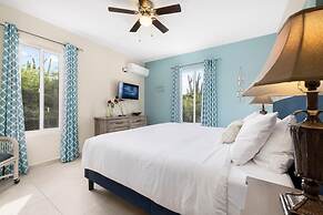 3BR Villa Central Location Private Pool Patio