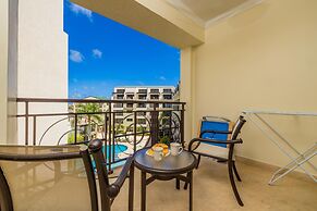 One Bedroom Condo w Amazing Views Luxurycomplex