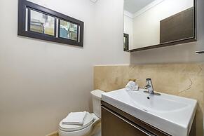 One Bedroom Condo w Amazing Views Luxurycomplex