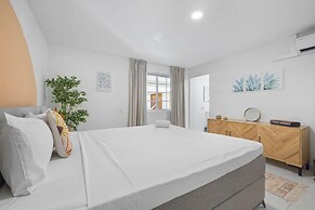 NEW 4br3ba Villa Near Eagle Beach w Private Pool