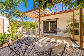 NEW 4br3ba Villa Near Eagle Beach w Private Pool