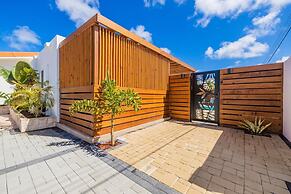 NEW 4br3ba Villa Near Eagle Beach w Private Pool