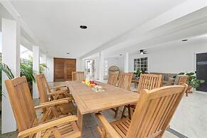 NEW 4br3ba Villa Near Eagle Beach w Private Pool