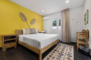 NEW Villa - Beautiful 3BR 2BA With Private Pool