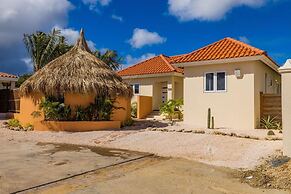 NEW Villa - Beautiful 3BR 2BA With Private Pool