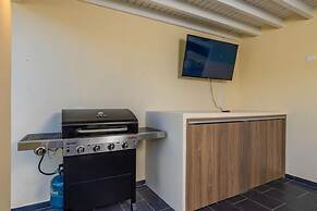 NEW Villa - Beautiful 3BR 2BA With Private Pool