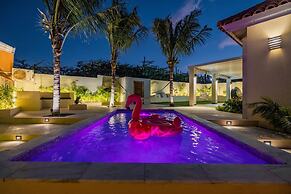 NEW Villa - Beautiful 3BR 2BA With Private Pool