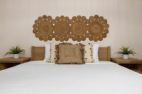 NEW Villa - Beautiful 3BR 2BA With Private Pool