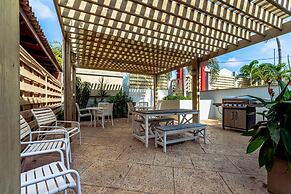 Amazing 2BR 1BA w Pool Close to the Beach BBQ