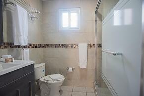 Sunny Pool Haven in the Heart of Aruba Pool BBQ