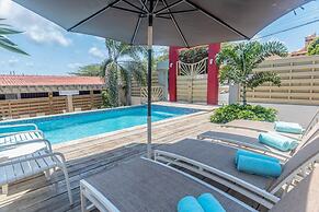 Sunny Pool Haven in the Heart of Aruba Pool BBQ