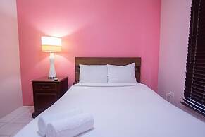 Relaxing Central Bright Shared Pool Garden