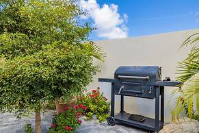 2BR Private Pool Outdoordining Amazing Gardens