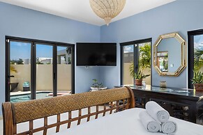 2BR Private Pool Outdoordining Amazing Gardens