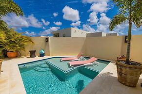 2BR Private Pool Outdoordining Amazing Gardens