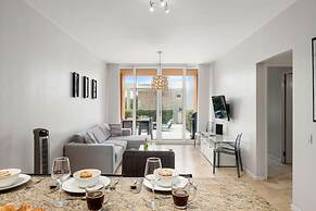 Ground Level Condo 2BR 2BA w Pool Access Gym