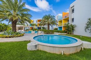 Ground Level Condo 2BR 2BA w Pool Access Gym