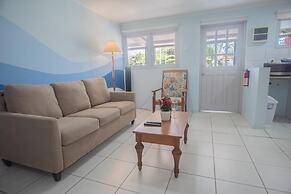 Beautiful Comfy Mins to Palm Eagle Beaches