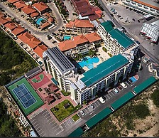 2BR 2BA Condo GYM Pool BBQ