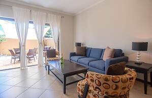 2BR 3BA GYM Pools 24 7 Security Restaurant