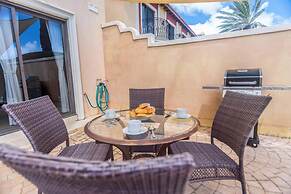 2BR 3BA GYM Pools 24 7 Security Restaurant