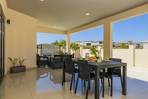 NEW 4br4ba Villa Across of Palmbeach w Pvt Pool