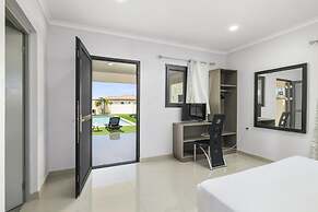 NEW 4br4ba Villa Across of Palmbeach w Pvt Pool