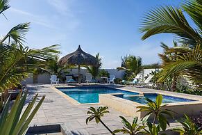 Beautiful 3br2 5BA Villa w Pool Close 2 Baby Beach