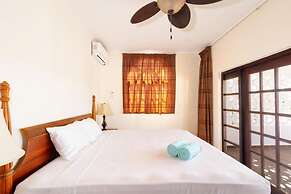 Beautiful 3br2 5BA Villa w Pool Close 2 Baby Beach