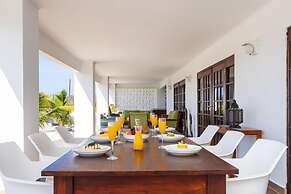 Beautiful 3br2 5BA Villa w Pool Close 2 Baby Beach