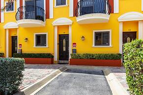 2BR 3BA Town Home w GYM Tennis Courts Pools