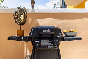 2BR 3BA Town Home w GYM Tennis Courts Pools