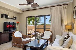 2BR 3BA Town Home w GYM Tennis Courts Pools