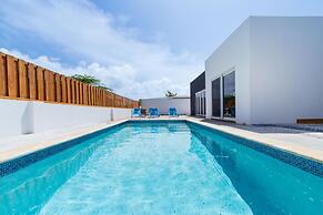 Brand NEW Modern 2BR 2BA With Private Pool Patio