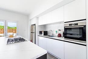 Brand NEW Modern 2BR 2BA With Private Pool Patio