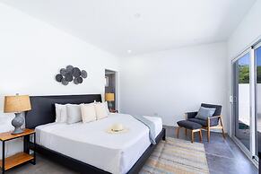 Brand NEW Modern 2BR 2BA With Private Pool Patio