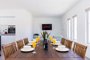 Brand NEW Modern 2BR 2BA With Private Pool Patio