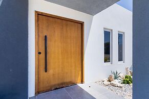 Brand NEW Modern 2BR 2BA With Private Pool Patio