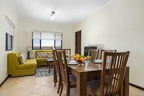 2br2ba Townhome With Pools GYM Gold Coast