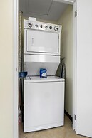 2br2ba Townhome With Pools GYM Gold Coast