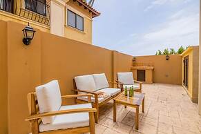 2br2ba Townhome With Pools GYM Gold Coast