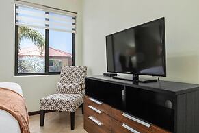 2br2ba Townhome With Pools GYM Gold Coast