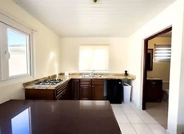 Spacious 6BR Villa w Pool Close2beach Sleeps 16