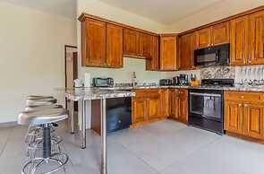 Spacious 6BR Villa w Pool Close2beach Sleeps 16