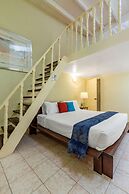 Sleeps 16 Palm Beach - 6BR Villa w Private Pool