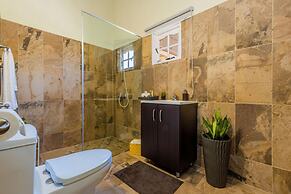 Sleeps 16 Palm Beach - 6BR Villa w Private Pool