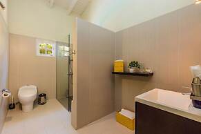 Sleeps 16 Palm Beach - 6BR Villa w Private Pool