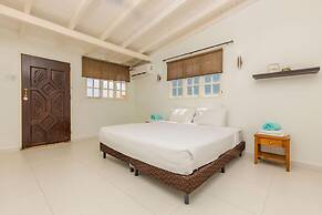 Sleeps 16 Palm Beach - 6BR Villa w Private Pool