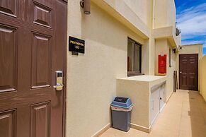 Unique 2BR Penthouse w Privaterooftop Palmbeach