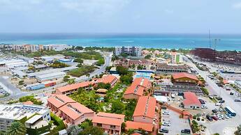 2br2 5BA Townhouse w Pool 3min Walk 2 Eaglebeach